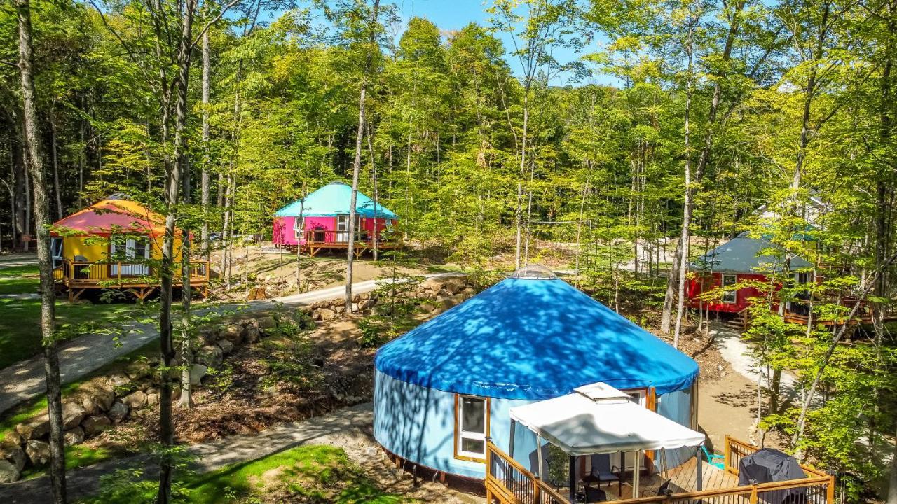 Yourtes Glamping Du Poisson Blanc Notre-Dame-du-Laus Экстерьер фото